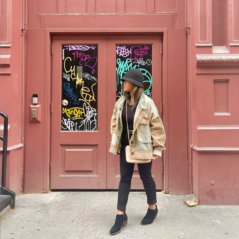SHOPTHEFLORES IS LIVE!! 🥳 Hurry, Enter The Show 👉 - Picture 6 of 10